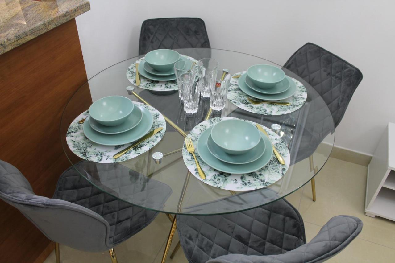 Newly Furnished One Bedroom Apartment Next To Metro & Beach In Marina Residence Dubai Exteriör bild