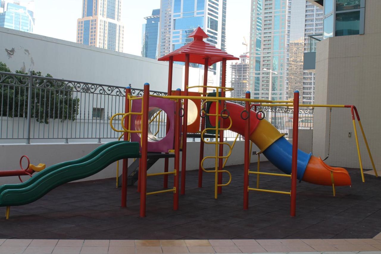 Newly Furnished One Bedroom Apartment Next To Metro & Beach In Marina Residence Dubai Exteriör bild