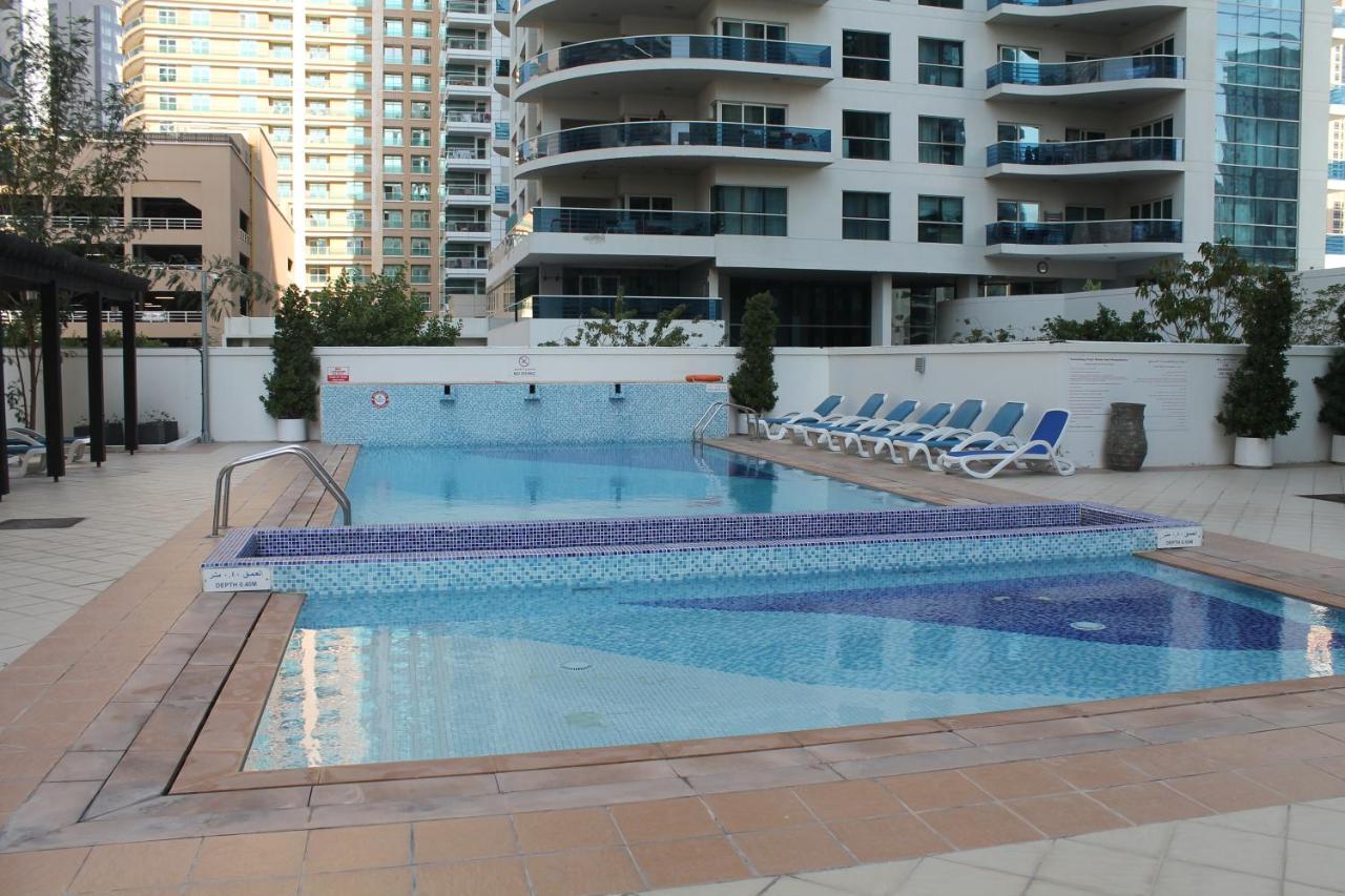 Newly Furnished One Bedroom Apartment Next To Metro & Beach In Marina Residence Dubai Exteriör bild