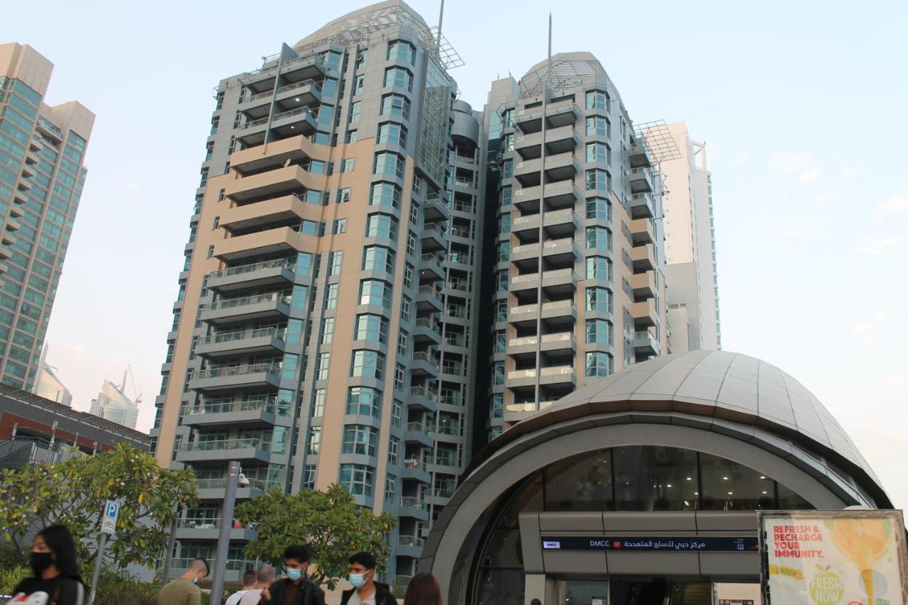 Newly Furnished One Bedroom Apartment Next To Metro & Beach In Marina Residence Dubai Exteriör bild