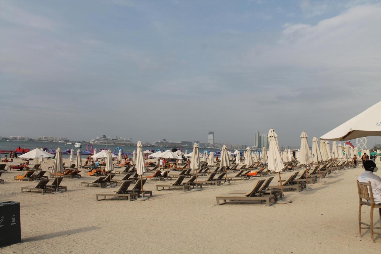 Newly Furnished One Bedroom Apartment Next To Metro & Beach In Marina Residence Dubai Exteriör bild