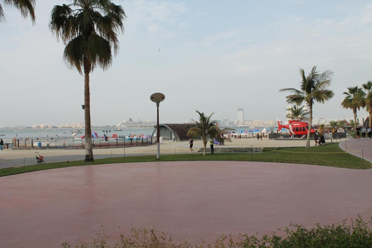 Newly Furnished One Bedroom Apartment Next To Metro & Beach In Marina Residence Dubai Exteriör bild