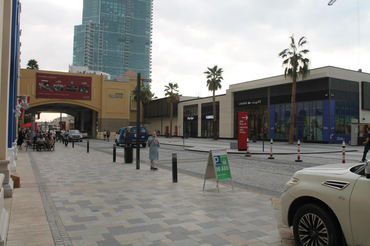 Newly Furnished One Bedroom Apartment Next To Metro & Beach In Marina Residence Dubai Exteriör bild